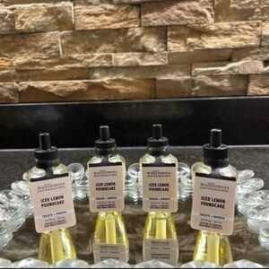 Bath & Body Works Iced Lemon Poundcake